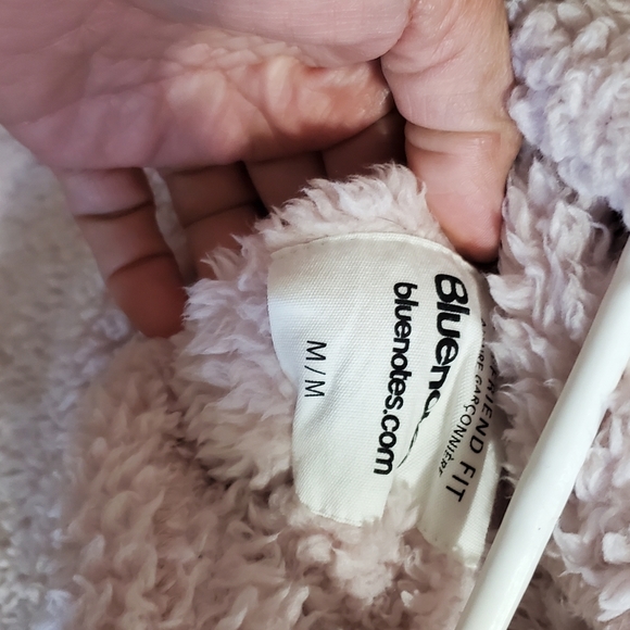 Fall Clothing - Picture 9 of 13